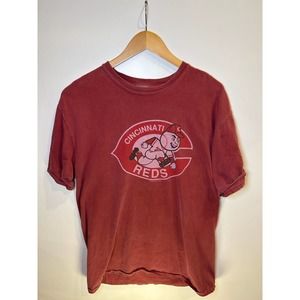 Vintage Cincinnati Reds graphic tee
